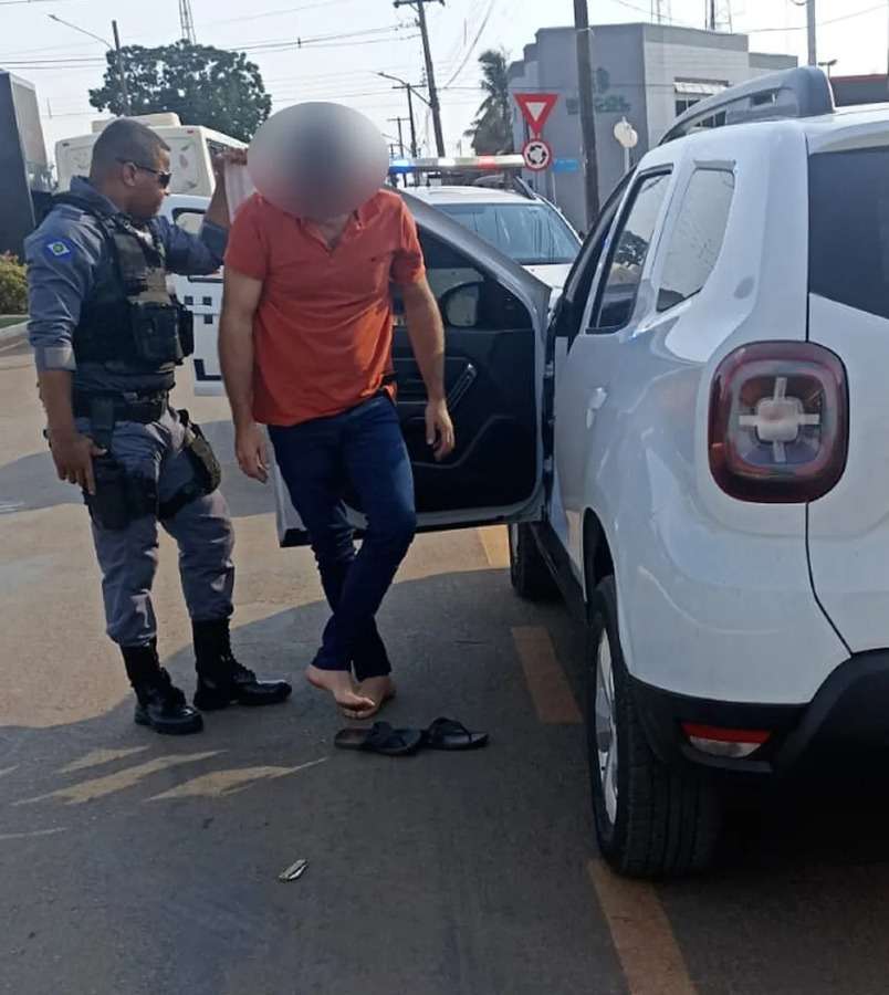 Homem Preso Arma De Fogo Ap S Amea Ar Ex Esposa E Descumprir