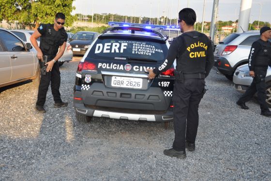 Polícia Civil prende organização criminosa que agia na lavagem de dinheiro e comércio de produtos roubados.jpg