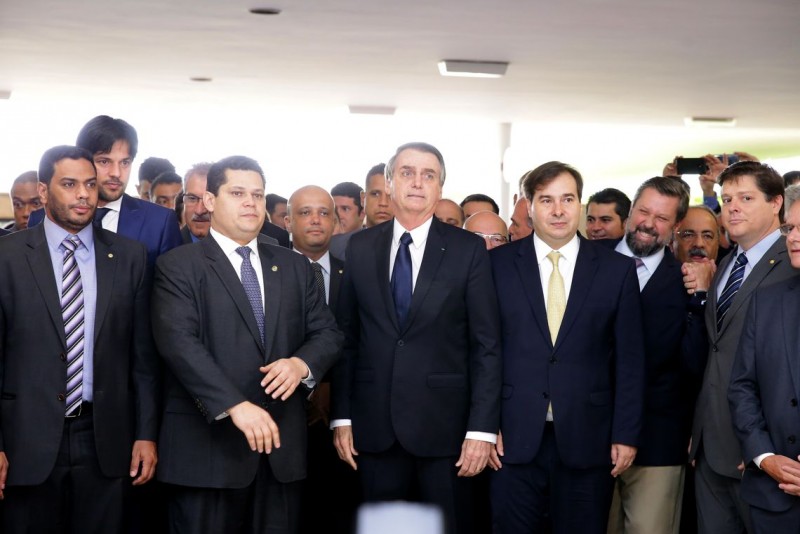 Bolsonaro e Rodrigo Maia.jpg