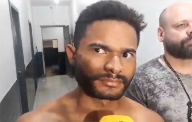 Lumar arranca coração da tia