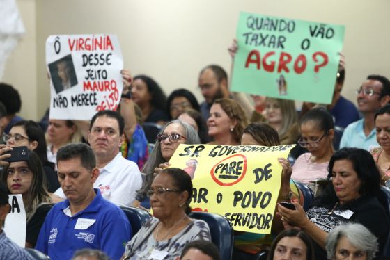 Protesto servidores ALMT