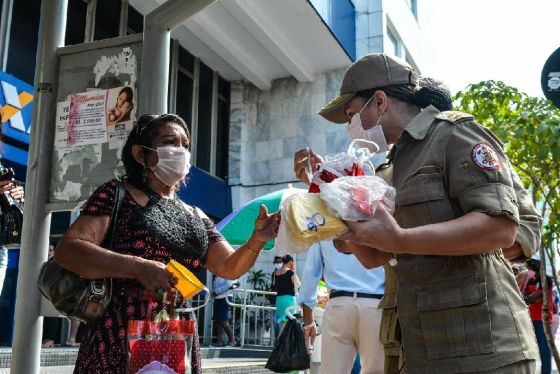 ENTREGA DE MASCARAS