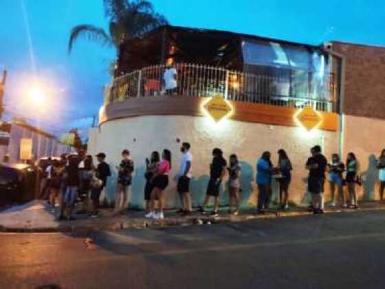 Fila bar do Jarbas