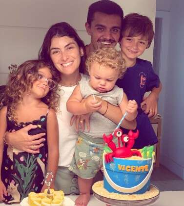 Mariana Uhlmann, Felipe Simas e filhos