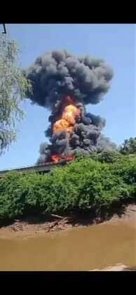 Caminhão explodindo