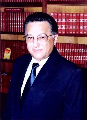 Juiz aposentado Elinaldo Veloso Gomes 