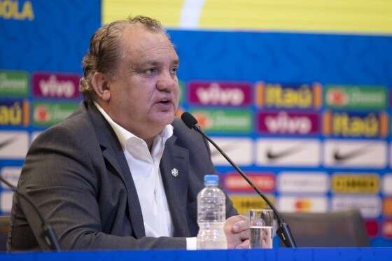 Ex-lateral esquerdo Cláudio Ibraim Vaz Leal, o Branco
