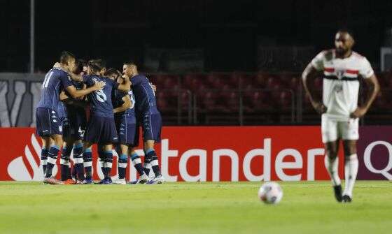 São Paulo perdeu para o Racing (Argentina) por 1 a 0