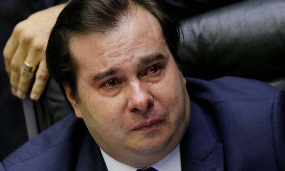 Rodrigo Maia chorão
