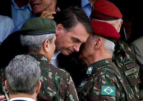 Militares e Bolsonaro 