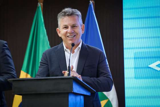 mauro mendes sorrindo.jpg