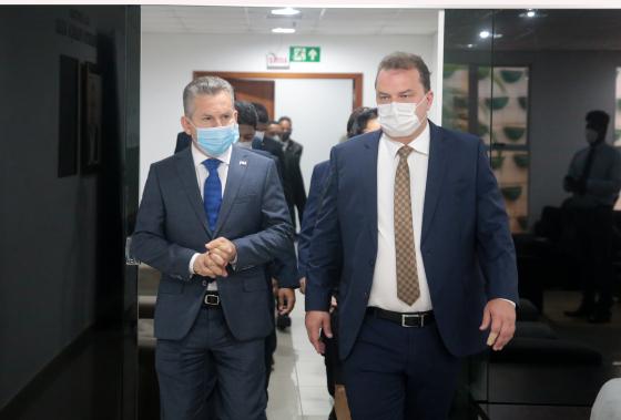 Mauro Mendes e Max Russi 