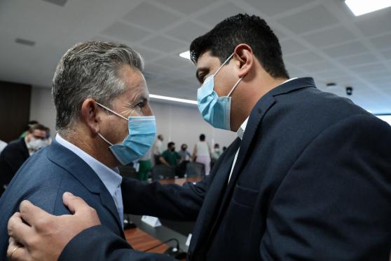 Mauro Mendes e Kalil Baracat