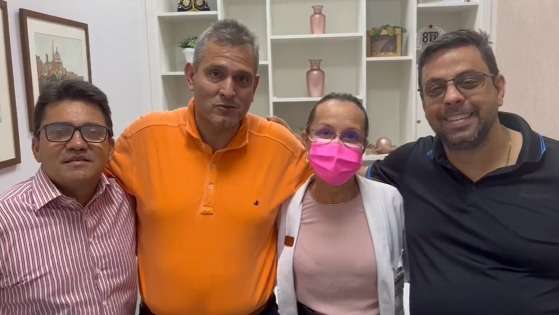 Natasha ao lado do presidente da sigla, Marco Aurélio, com o tesoureiro do Solidariedade de Várzea Grande, Haeliton Gontijo, e o secretário geral e vereador pelo município, Ivan dos Santos