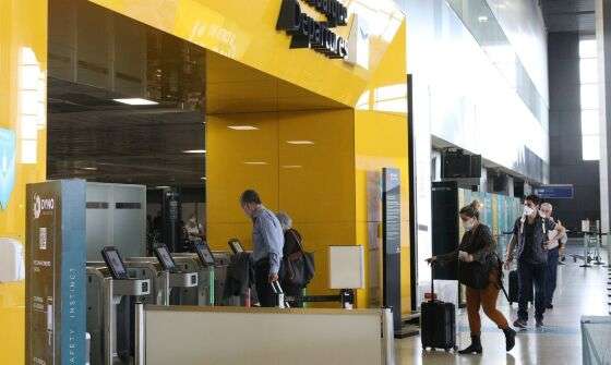AEROPORTO EMBARQUE