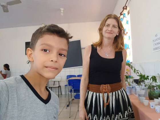 Professora e seu filho, de apenas 11 anos, morreram no acidente; o Sintep-MT lamentou o falecimento