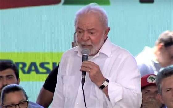 O presidente Lula durante discurso em Rondonópolis.