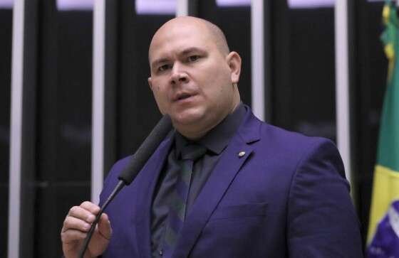 Abílio Brunini em sessão na Câmara dos Deputados.