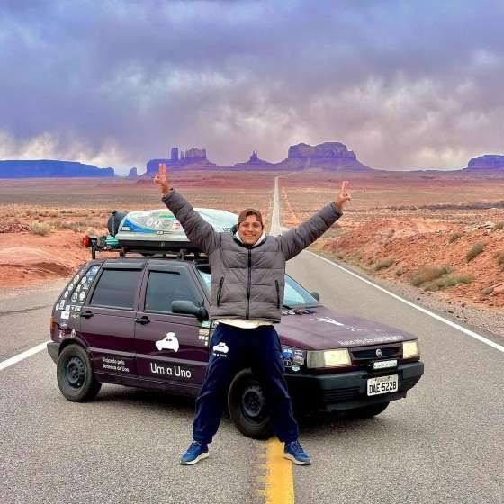 Luiz e Sandrão no Monument Valley, nos Estados Unidos.