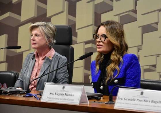 A primeira-dama Virginia Mendes (à dir.) e a senadora Margareth Buzetti.