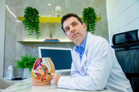 Dr. Acir Novaczyk, endoscopista ginecológico  (2).jpg