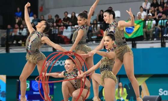 Equipe brasileira de ginástica rítmica.