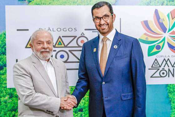 Lula e o presidente da COP28, Sultan al-Jaber, durante encontro na Cúpula de Belém, em agosto.