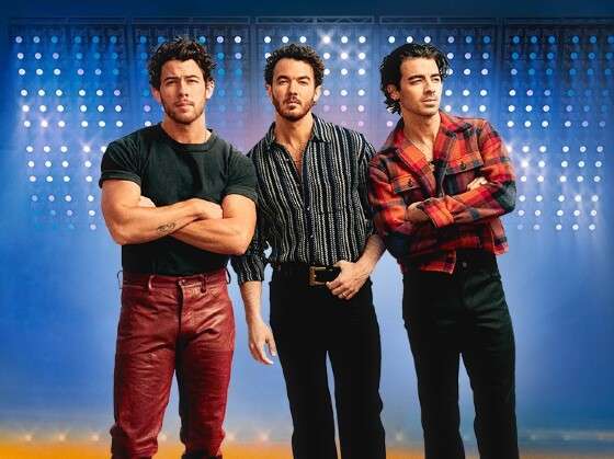 JONAS BROTHERS.jpg