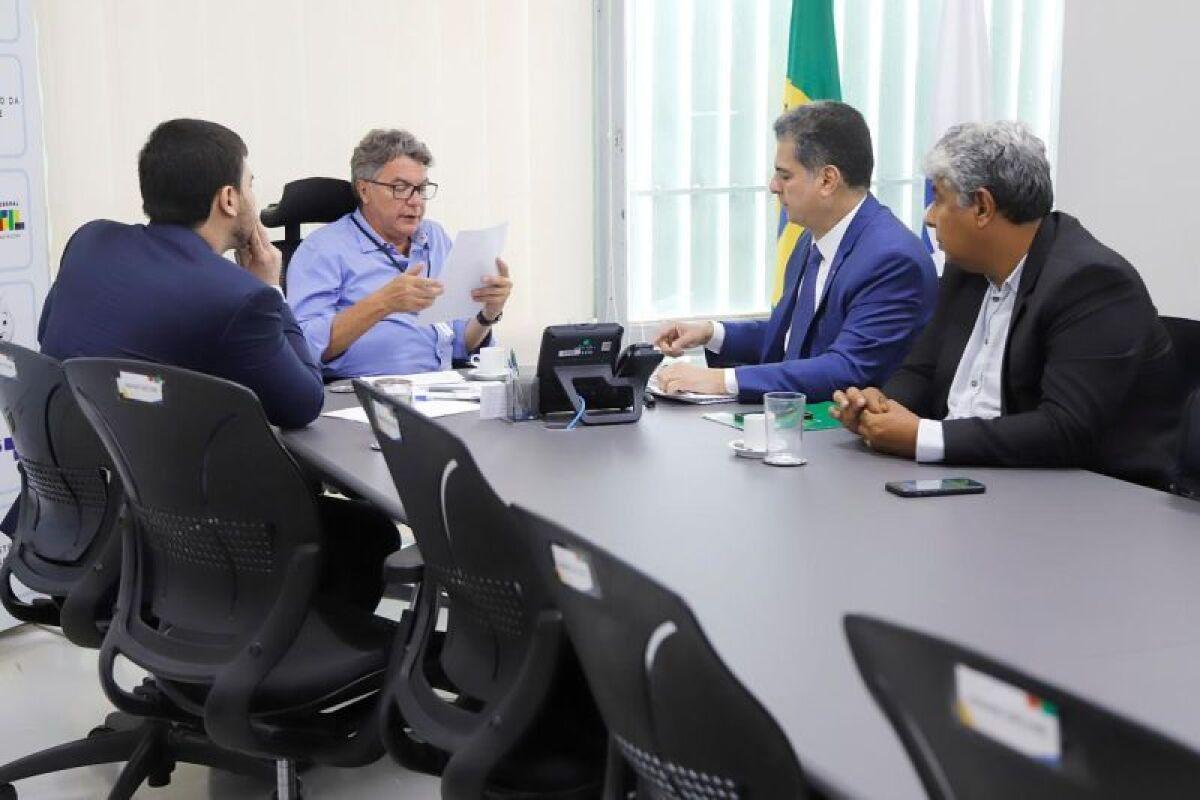 REUNIÃO EMANUEL