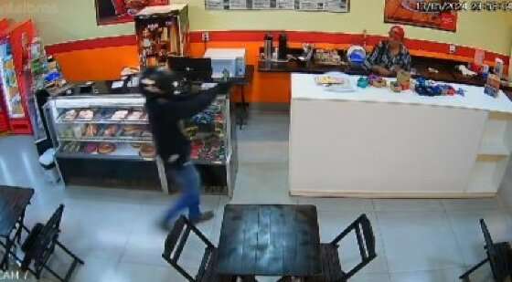 Vídeo registrado por câmeras de segurança registraram o momento em que Boneco foi baleado