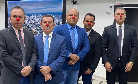 NARIZ DE PALHAÇO VEREADORES