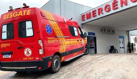 BOMBEIROS AMBULÂNCIA.jpg
