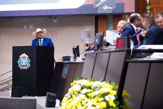 gilberto cattani na assembleia