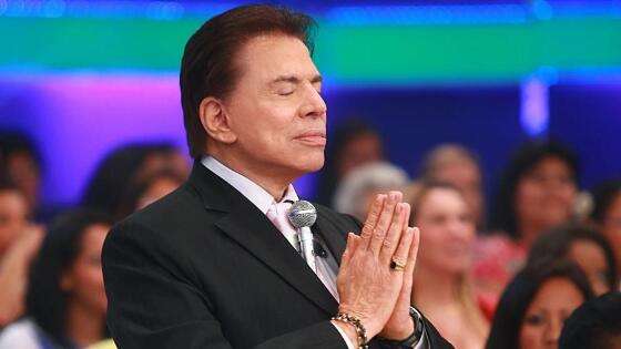 O comunicador Silvio Santos (in memorian).