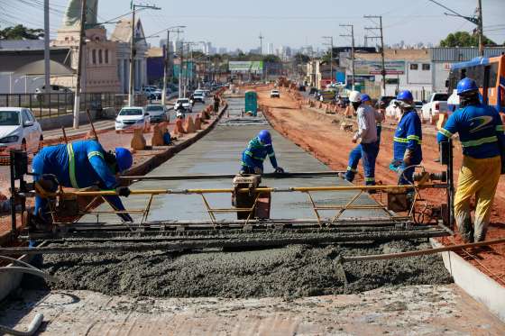 obra brt avenida da FEB varzea grande.jpg