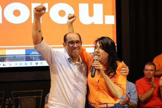 O vice-prefeito de Cáceres, Luiz Landim e a prefeita Eliene Liberato.