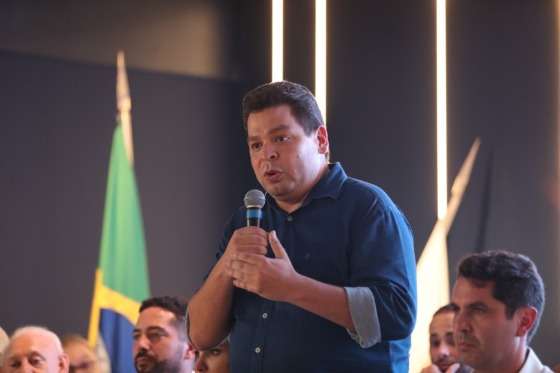 gugu bueno assembleia legislativa do paraná