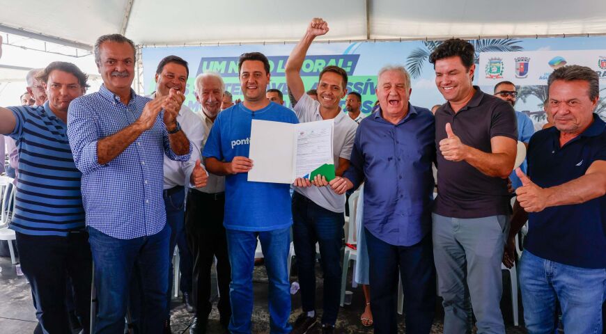 Ratinho Junior libera obras da 1ª fase de requalificação da orla de Pontal do Paraná