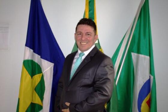 Prefeito de Nova Nazaré, Reginal Colle