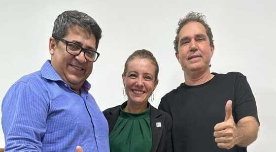 FLÁVIA MORETTI TIÃO DA ZAELI ANANIAS 