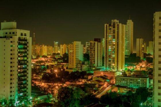 FOTO NOTURNA CUIABÁ 