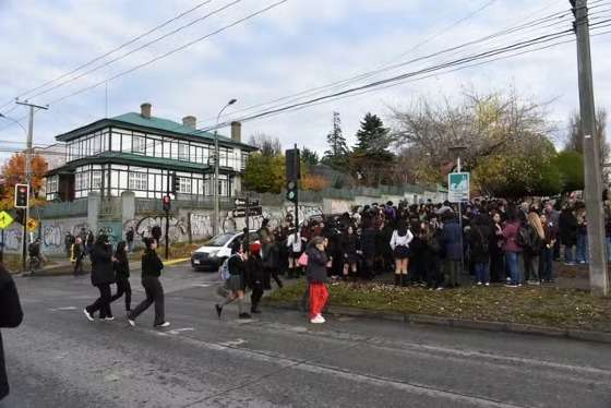 Chile tem alerta de tsunami após terremoto de magnitude 7,5 