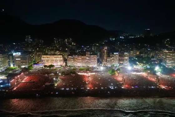 Em Copacabana, Lady Gaga cantou para a maior plateia de sua carreira