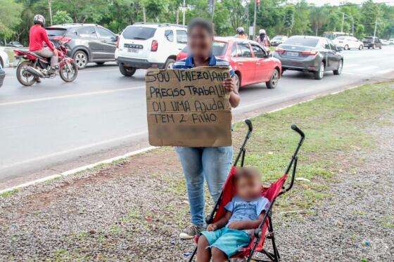 CRIANÇAS PEDINDO ESMOLA CUIABÁ.jpg