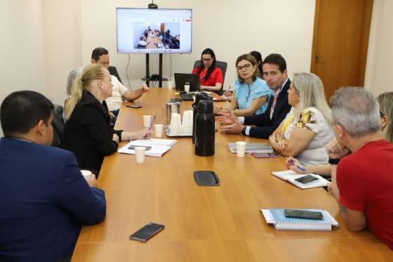 MPMT e secretarias municipal e estadual de Saúde discutem regulação