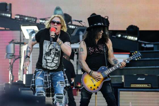 O vocalista do Guns, Axl Rose, e o guitarrista Slash.
