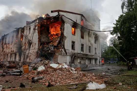 Rússia bombardeia 2ª maior cidade da Ucrânia e mata três pessoas