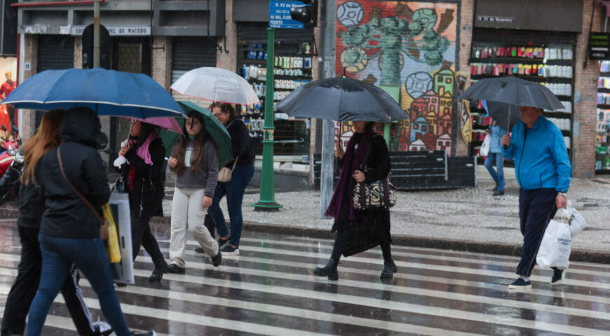Após dias congelantes, fim de semana será chuvoso no Paraná