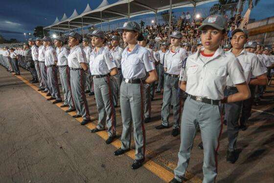 escola militar
